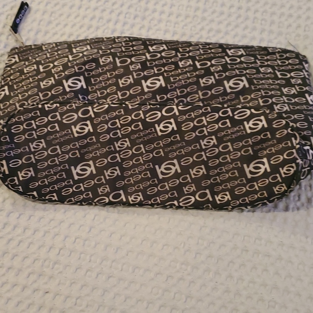 BEBE Makeup Bag, NWOT (38) - Picture 2 of 6
